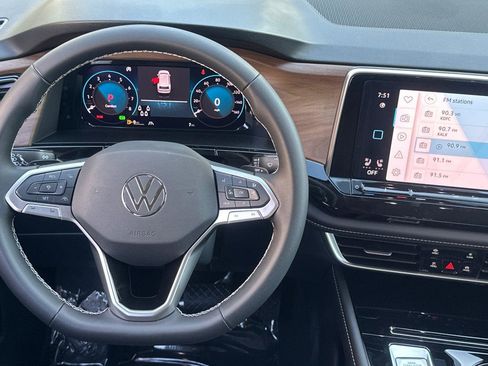 New 2026 Volkswagen Atlas SE image 13