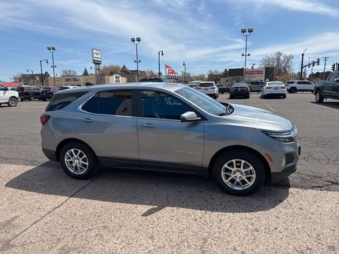 Used 2024 Chevrolet Equinox LT AWD/4WD image 6