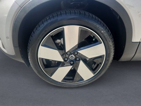 Certified 2023 Volvo C40 P8 Recharge Ultimate AWD/4WD image 8