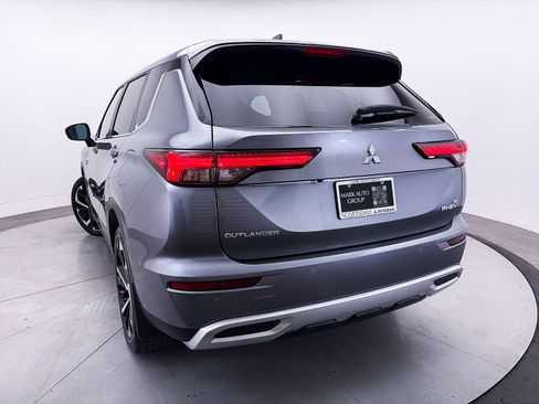 Used 2023 Mitsubishi Outlander SE AWD/4WD image 4