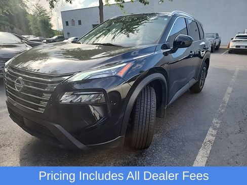 Used 2024 Nissan Rogue SV w/ SV Premium Package AWD/4WD image 2