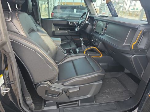 Used 2024 Ford Bronco Badlands image 17