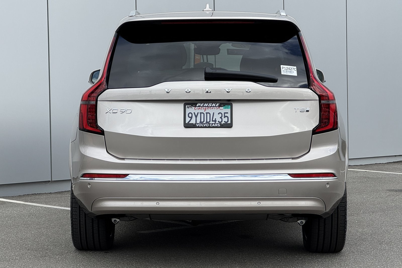 Used 2026 Volvo XC90 T8 Plus w/ Protection Package Premier AWD/4WD image 4