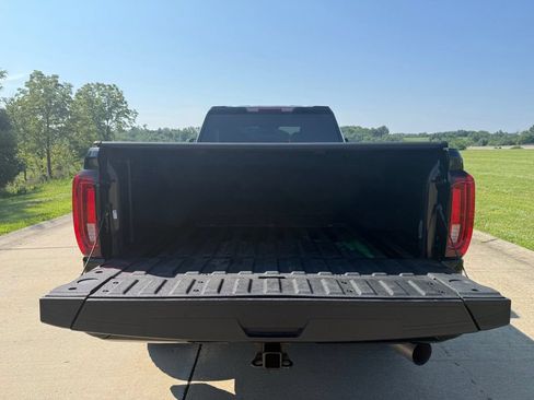 Used 2022 GMC Sierra 2500 AT4 AWD/4WD image 8