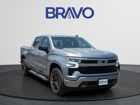 Used 2025 Chevrolet Silverado 1500 RST w/ Z71 Off-Road Package AWD/4WD image 6