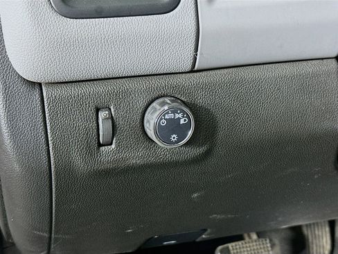 Used 2022 Chevrolet Colorado W/T image 11