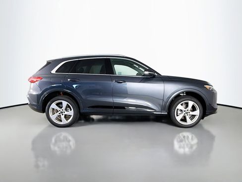 New 2025 Audi Q5 Premium Plus image 8