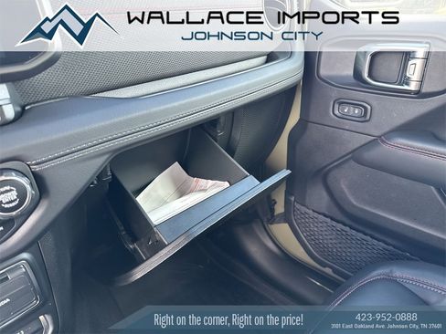 Used 2025 Jeep Gladiator Rubicon image 24