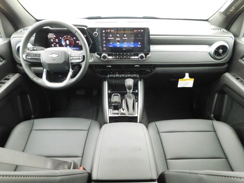 New 2025 Chevrolet Colorado LT w/ LT Convenience Package image 11