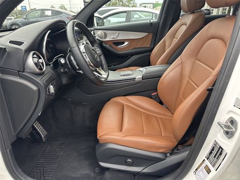 Used 2021 Mercedes-Benz GLC 300 4MATIC Coupe image 9
