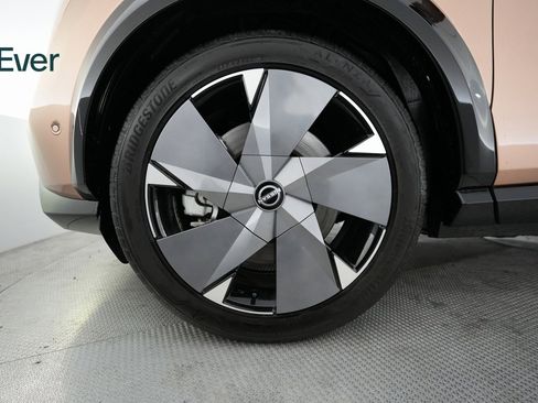 Used 2024 Nissan Ariya AWD image 20