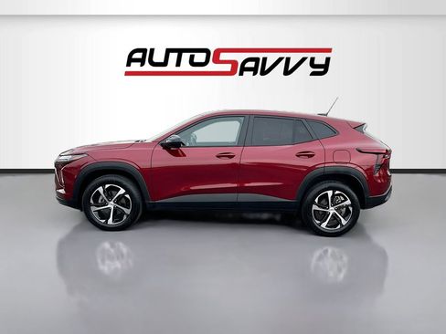 Used 2025 Chevrolet Trax RS w/ Driver Confidence Package FWD image 4