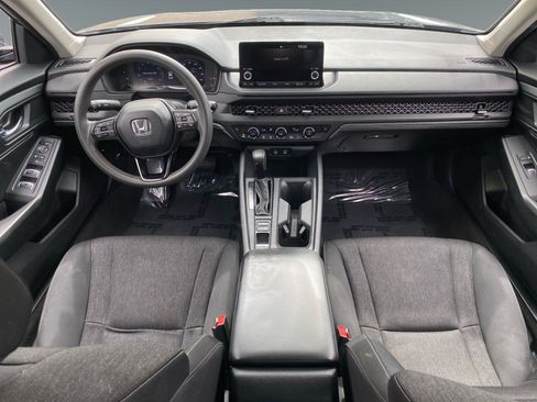 Used 2023 Honda Accord EX image 10