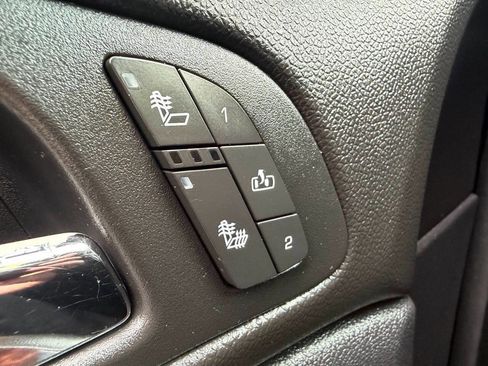 Used 2009 GMC Yukon XL Denali image 29