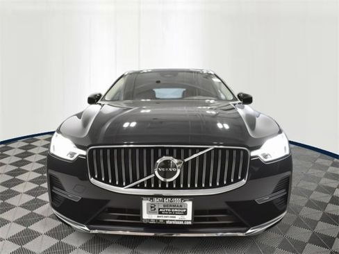 Used 2022 Volvo XC60 B5 Inscription w/ Climate Package image 6