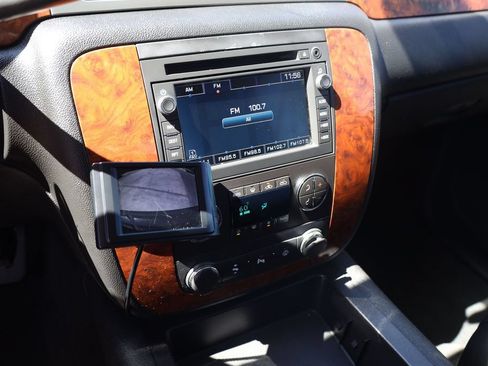 Used 2007 Chevrolet Silverado 2500 LTZ w/ Safety Package AWD/4WD image 15