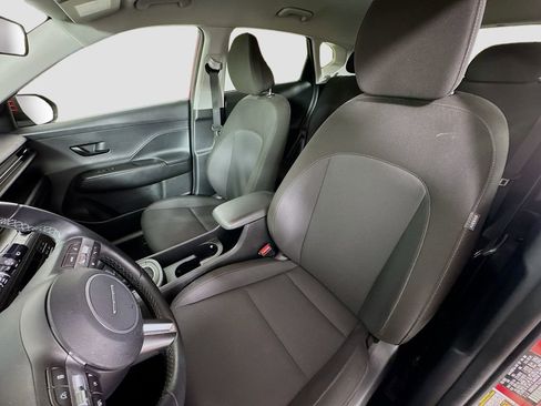Certified 2025 Hyundai Kona SEL image 21