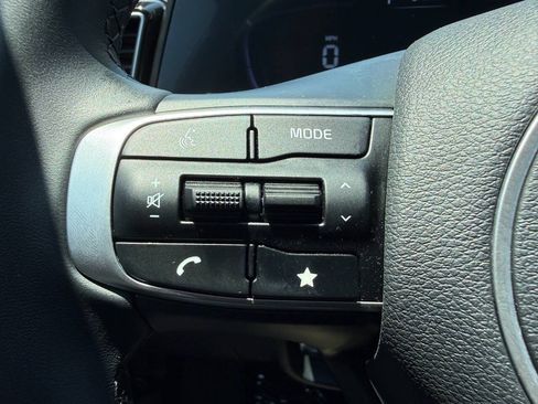 Used 2023 Kia Sportage EX FWD image 35