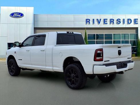 Used 2022 RAM 3500 Big Horn w/ Level B Equipment Group image 4