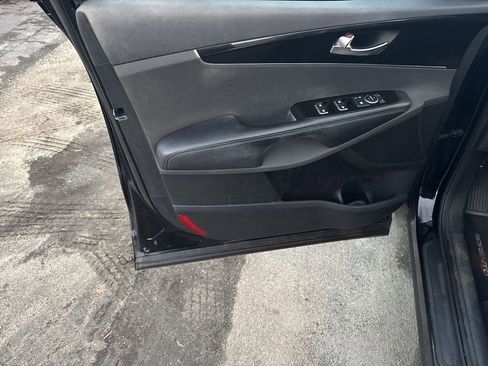 Used 2019 Kia Sorento EX image 10
