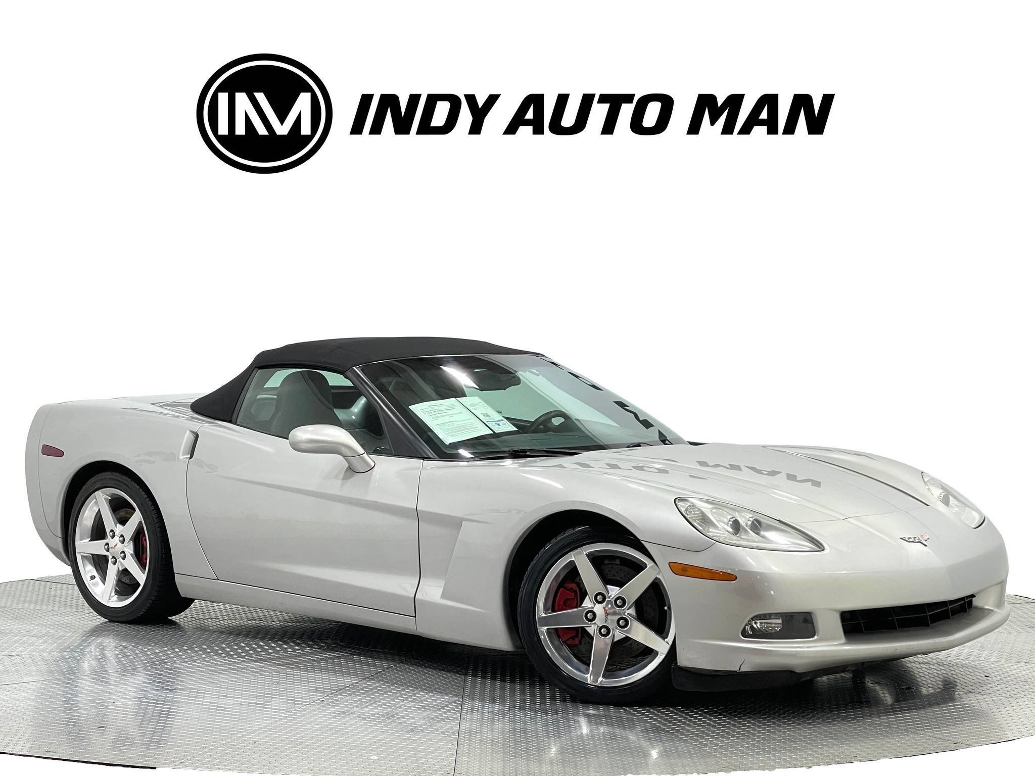 Used 2005 Chevrolet Corvette Convertible w/ Preferred Equipment Group RWD image 2