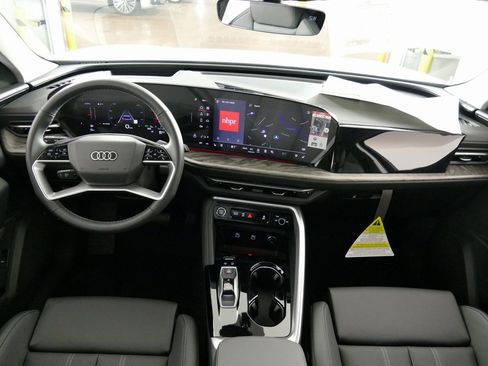New 2025 Audi Q5 Premium Plus image 24