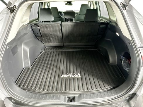Used 2023 Toyota RAV4 LE image 29