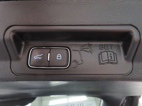 Used 2024 Ford Explorer ST w/ Technology Package AWD/4WD image 39