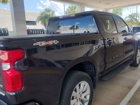 Used 2022 Chevrolet Silverado 1500 Custom AWD/4WD image 10