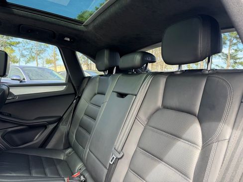 Used 2016 Porsche Macan Turbo AWD/4WD image 26