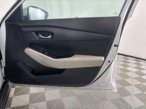 Used 2025 Honda Accord LX image 25