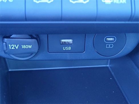 New 2026 Hyundai Elantra SE image 13