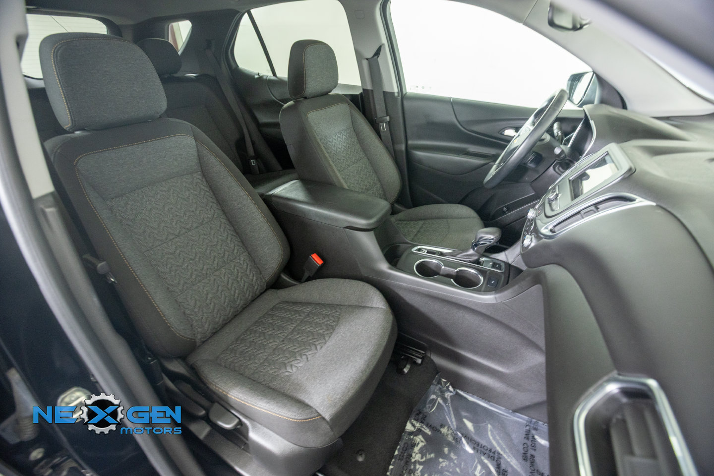 Used 2024 Chevrolet Equinox LT AWD/4WD image 10