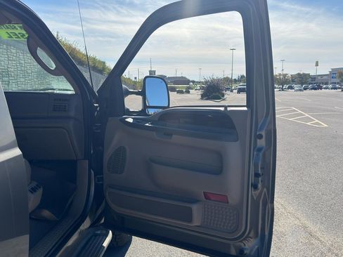 Used 2003 Ford Excursion Limited AWD/4WD image 31