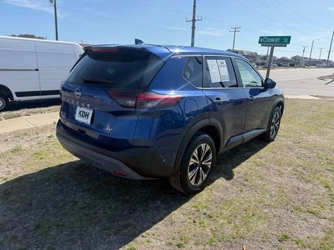 Used 2023 Nissan Rogue SV FWD image 7