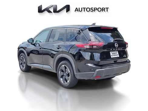 Used 2024 Nissan Rogue SV FWD image 12