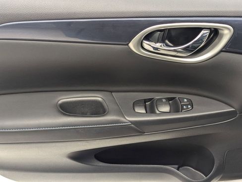 Used 2016 Nissan Sentra SR image 10