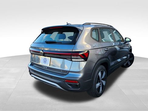 New 2026 Volkswagen Taos S image 5