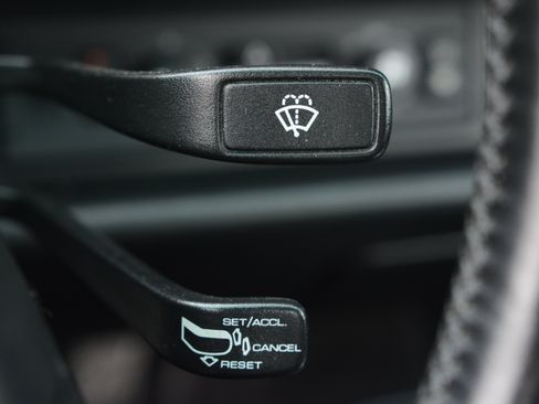 Used 1991 Porsche 911 Carrera image 20