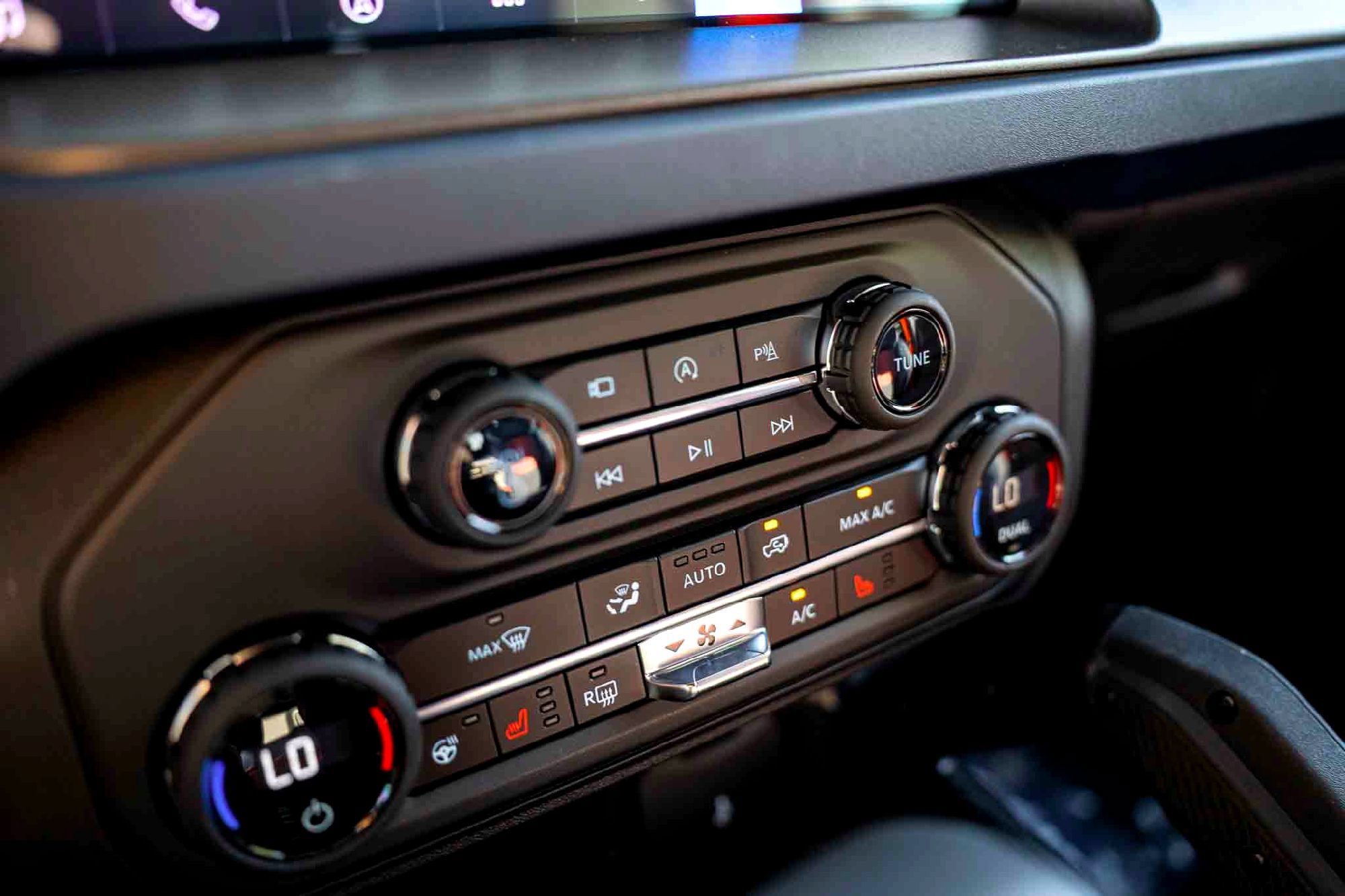 New 2025 Ford Bronco Raptor w/ Interior Carbon Fiber Pack AWD/4WD image 17