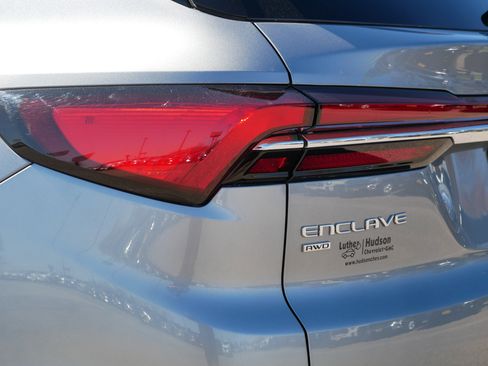 Used 2025 Buick Enclave Preferred image 17