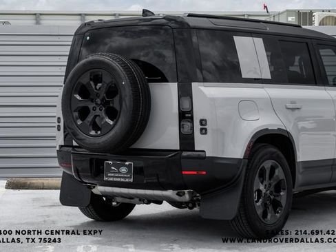 New 2026 Land Rover Defender 110 S AWD/4WD image 9