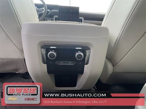New 2025 GMC Yukon Denali w/ Sun & Power Step Package image 22