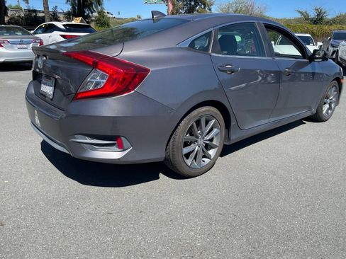 Used 2019 Honda Civic EX image 5