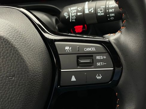 Certified 2025 Honda HR-V Sport image 14