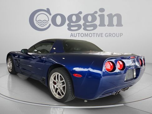Used 2004 Chevrolet Corvette Z06 w/ Z06 Preferred Equipment Group RWD image 3