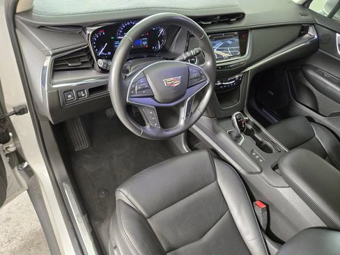 Used 2019 Cadillac XT5 Premium Luxury AWD/4WD image 16
