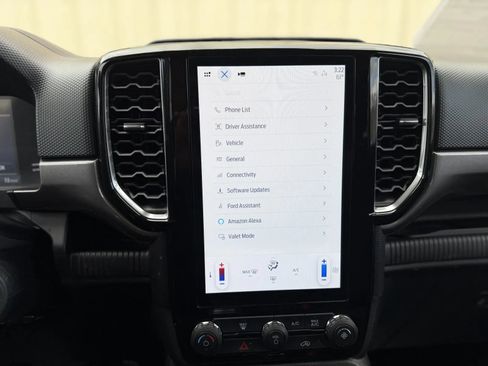 Used 2024 Ford Ranger XLT w/ Trailer Tow Package image 28