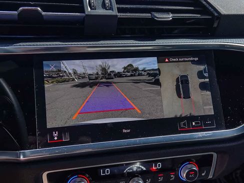 Used 2023 Audi Q3 2.0T Premium Plus w/ Premium Plus Package image 22