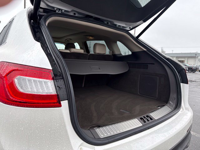 Used 2016 Lincoln MKX Reserve w/ Technology Package AWD/4WD image 13